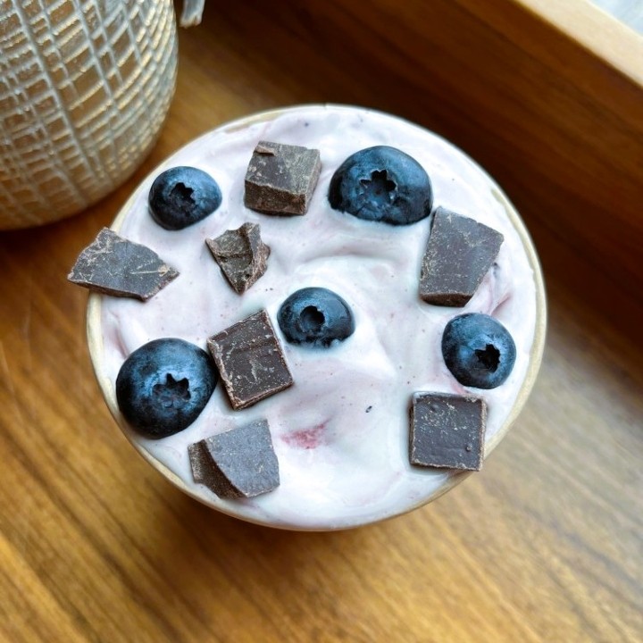 Blueberry, Banana & Dark Chocolate Chunks Signature Pint