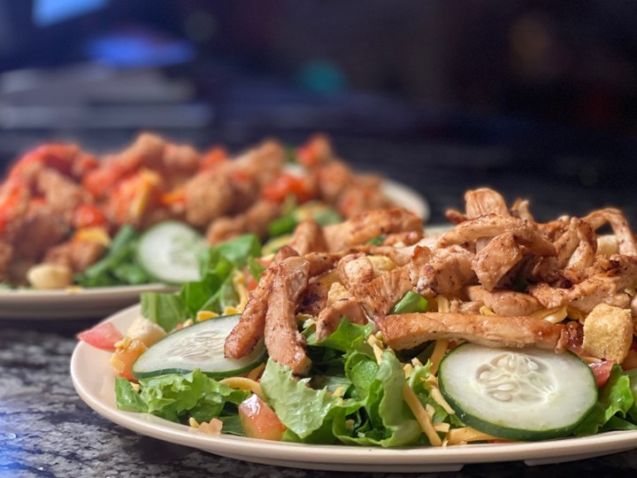 FRIED OR GRILLED CHICKEN SALAD