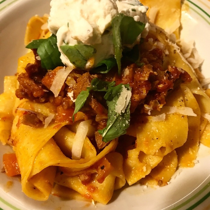 BOLOGNESE (meat sauce)