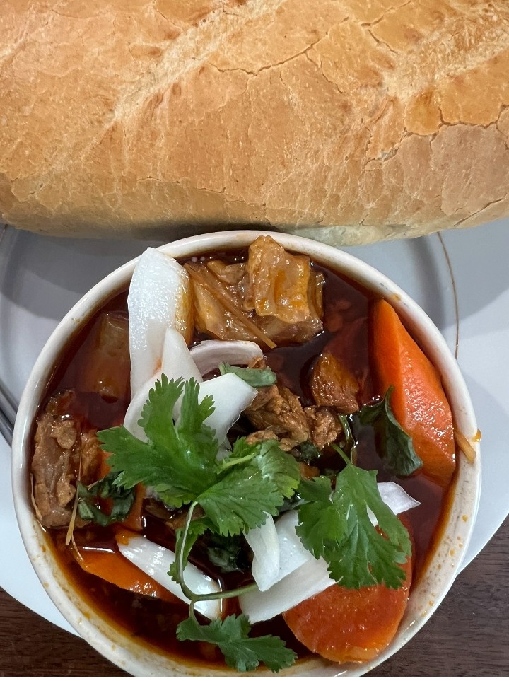 Bò Kho - Beef Stew with Baguette Bread