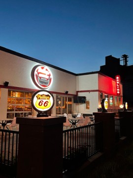 Dudley's Garage Restaurant and Bowling