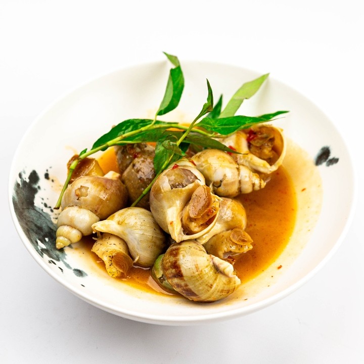 O19. Oc Huong Rang Me spotted escargot stir-fried w/ tamarind sauce