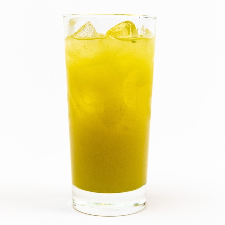 D9. Nuoc Mía - Fresh Sugarcane Juice