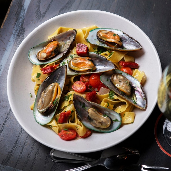 Pappardelle Mussels