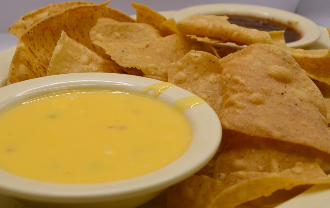 CHIPS, SALSA & QUESO