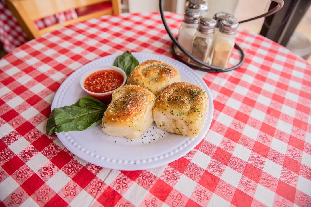 1 Garlic Knots