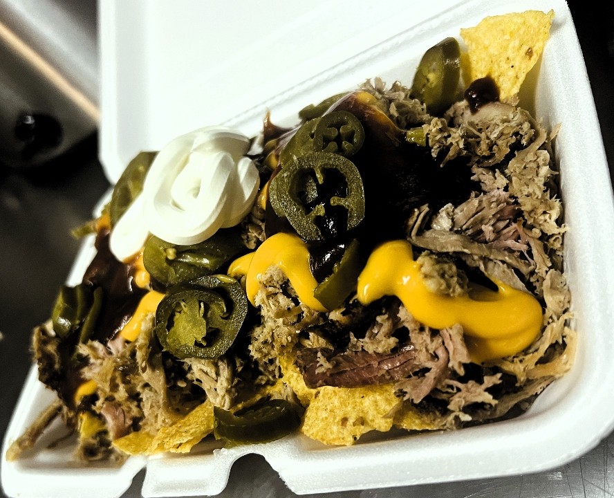 PULLED PORK NACHOS