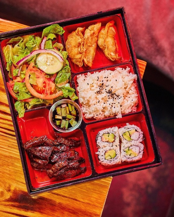 DOMINICAN BENTO