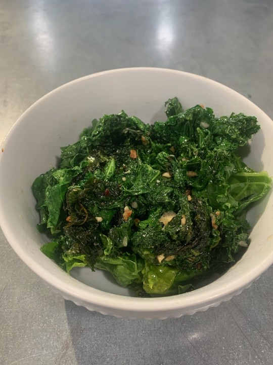 Sauteed Kale w.garlic