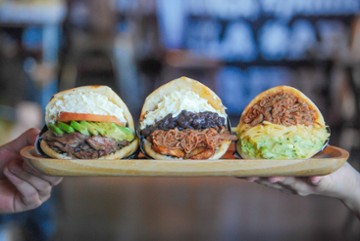 Doggi's Arepa Bar Aventura Mall