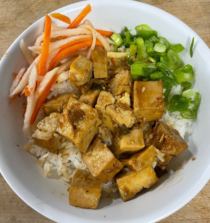 Sweet Garlic Tofu Rice Bowl