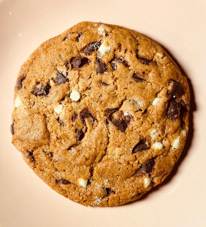 Vegan Chocolate Chip Cookie