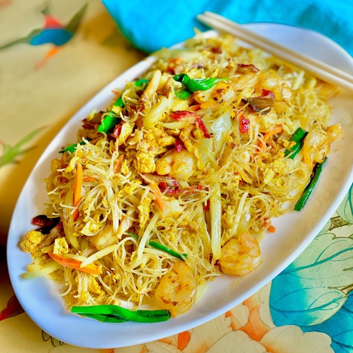 N16. Singapore Rice Noodles