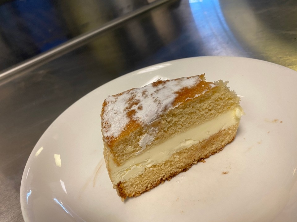 Lemon Italian Creme Cake