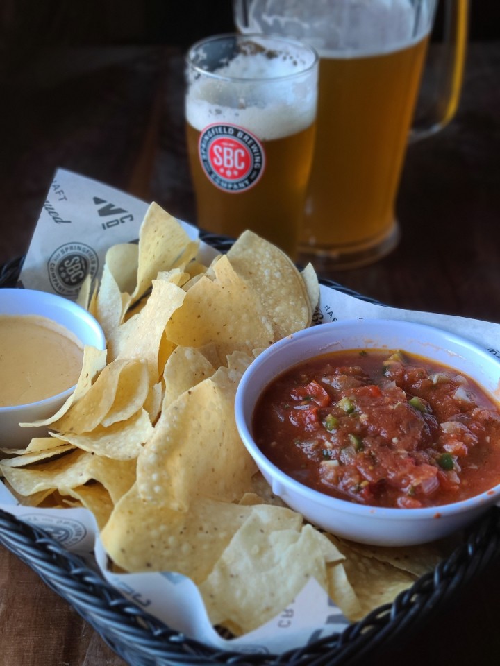 Chips & Queso + Salsa