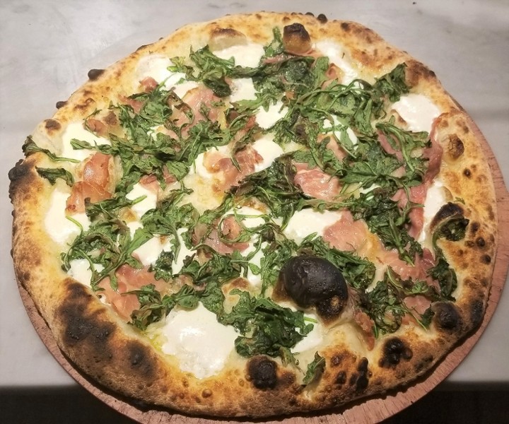 15" Prosciutto and Arugula