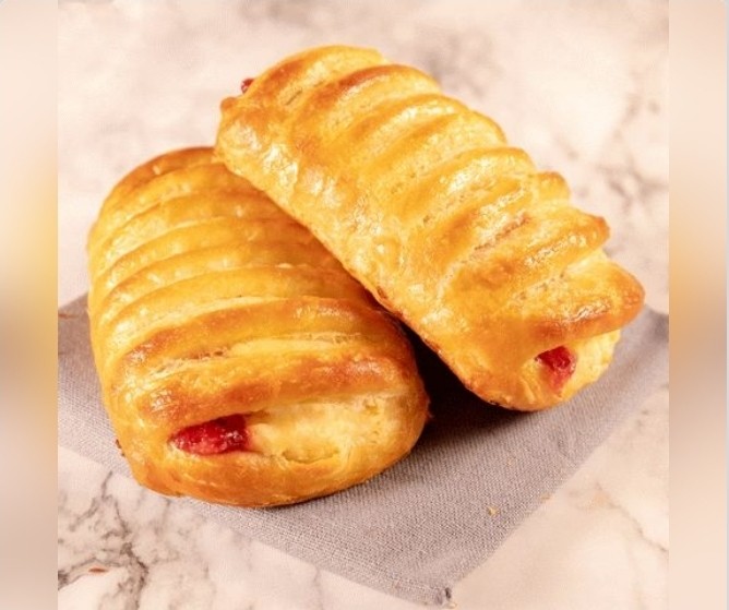 Strawberry & Cream Pastry