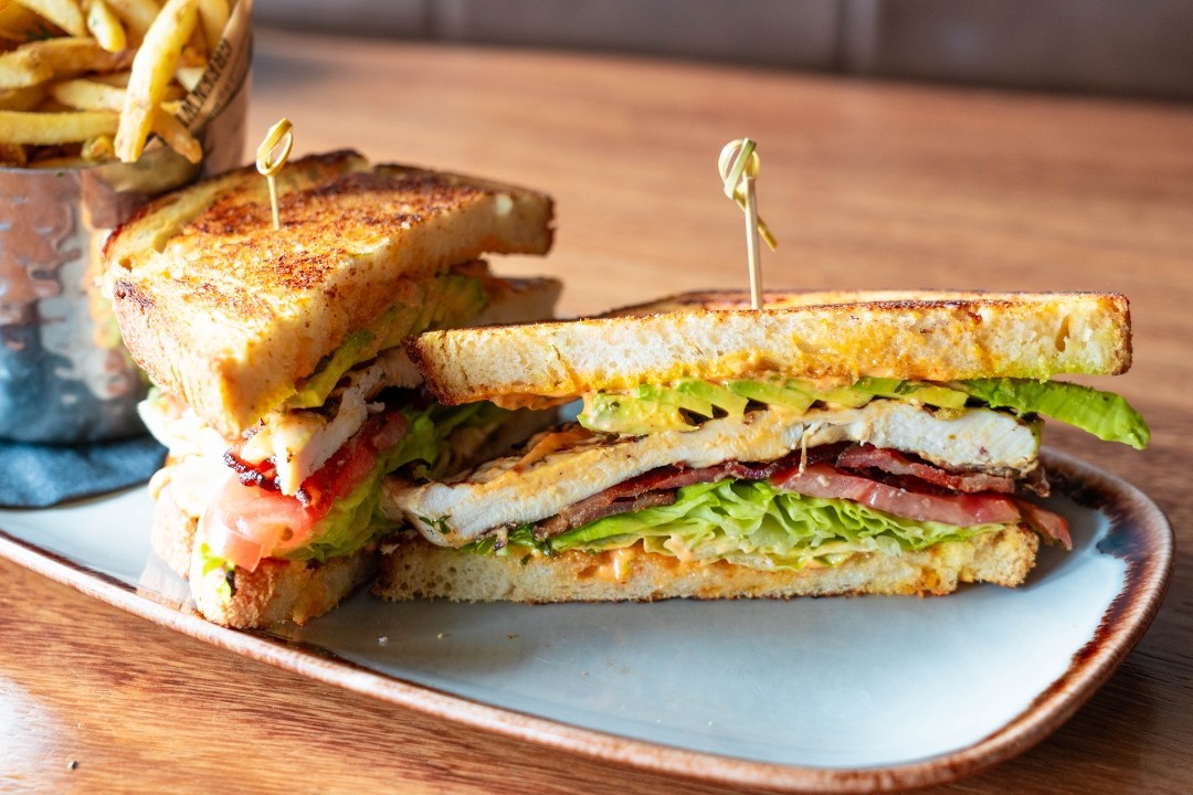 Cali Club BLT