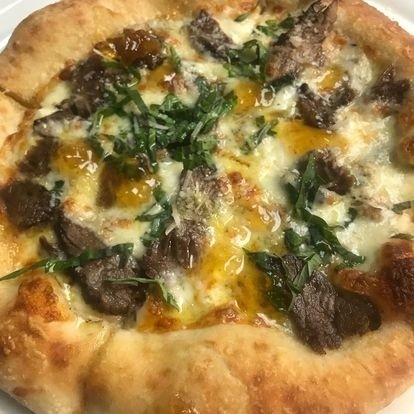 Short Rib Pizza personal neopolitan