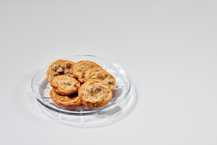 Homemade Chocolate Chip Cookies(6)