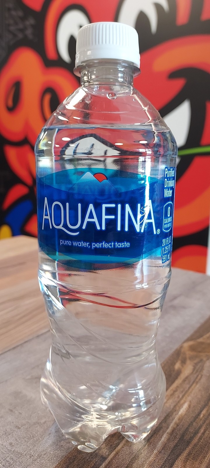 20oz Aquafina Water