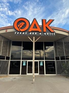 Oak Texas Bar & Grill 04 - Southtown