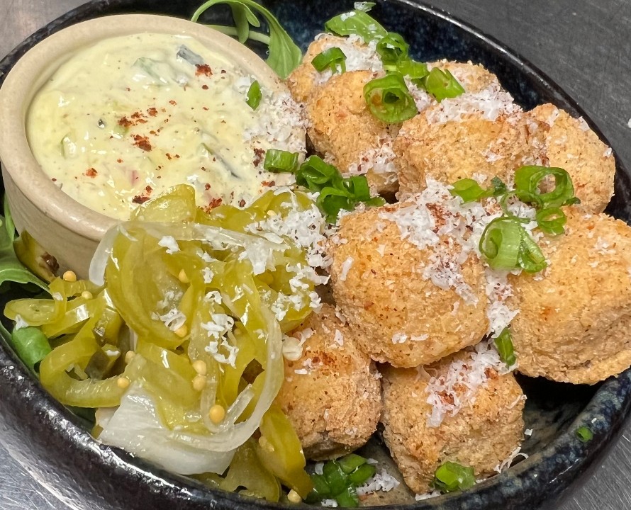 Crispy Queso Poppers
