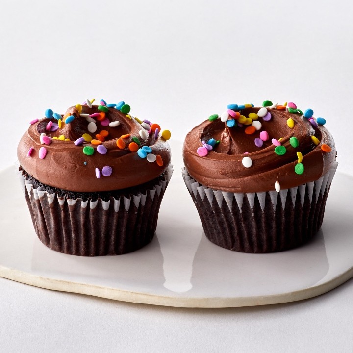 Chocolate Cupcakes w/ Chocolate Buttercream - 2 Count