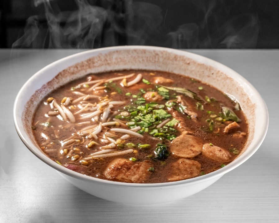 Kuay Teow Reua (Boat Noodle)