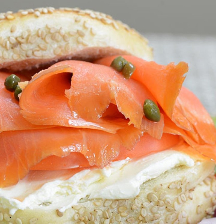 Bagel With Cream Ch & Slices Of Lox