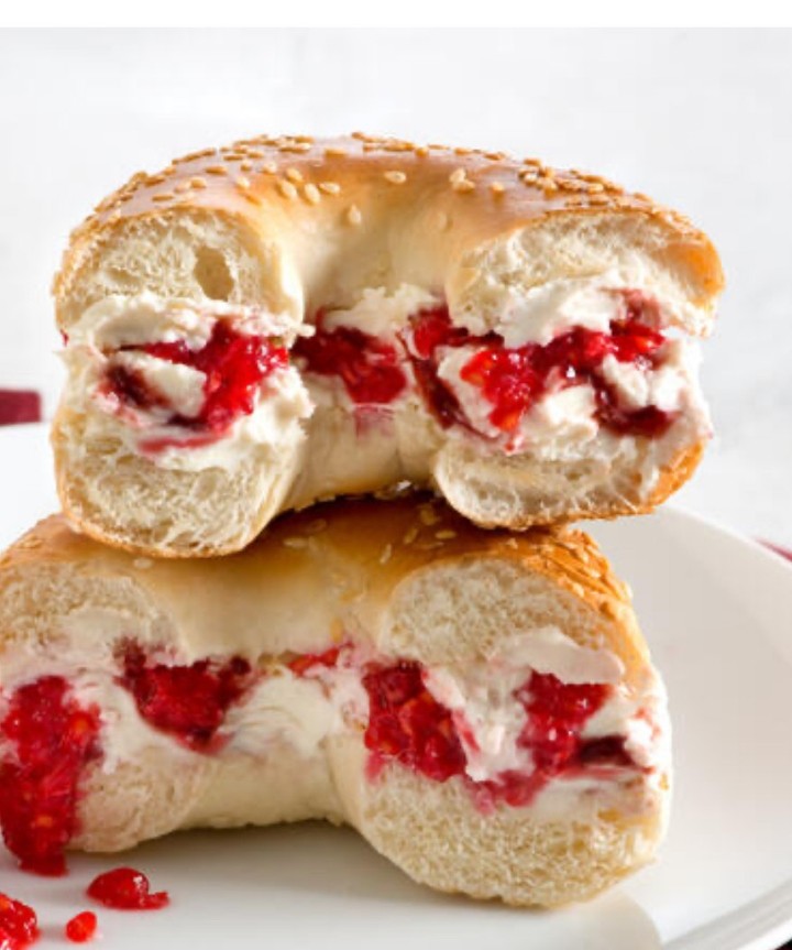 Bagel With Plain Cream Ch & Jelly