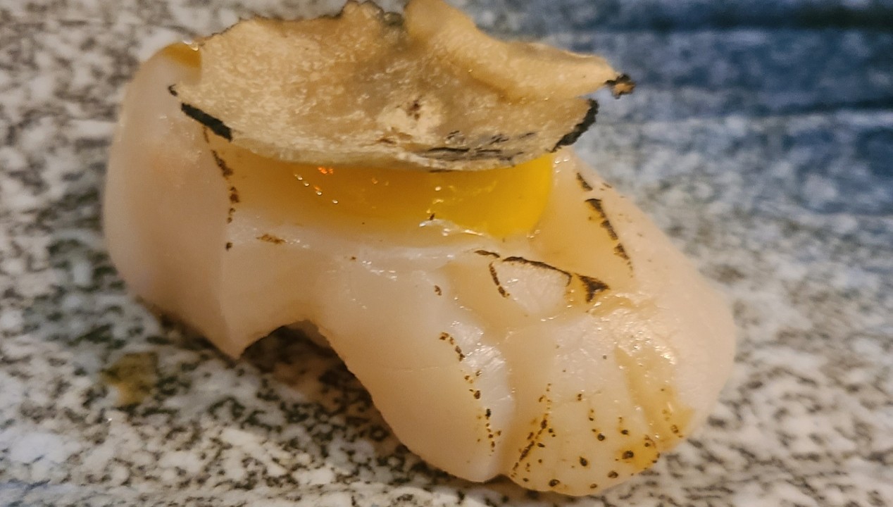 Seared Scallop & Quail Egg with Truffle Ni