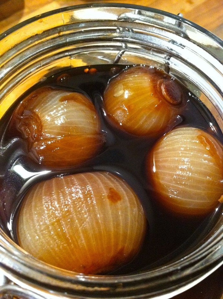 Side Pickled Onions (2)