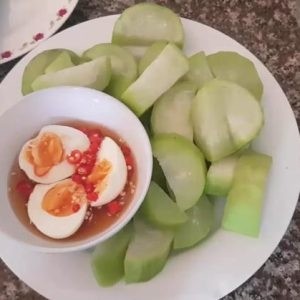 Boiled bottle gourd+ Medium-boiled egg