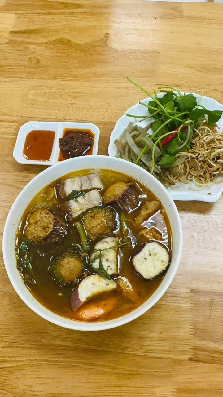 Western's Fermented Fish Noodle Soup