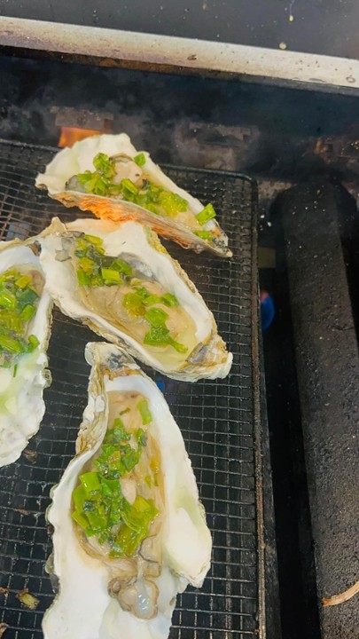 Oyster grill with scallion