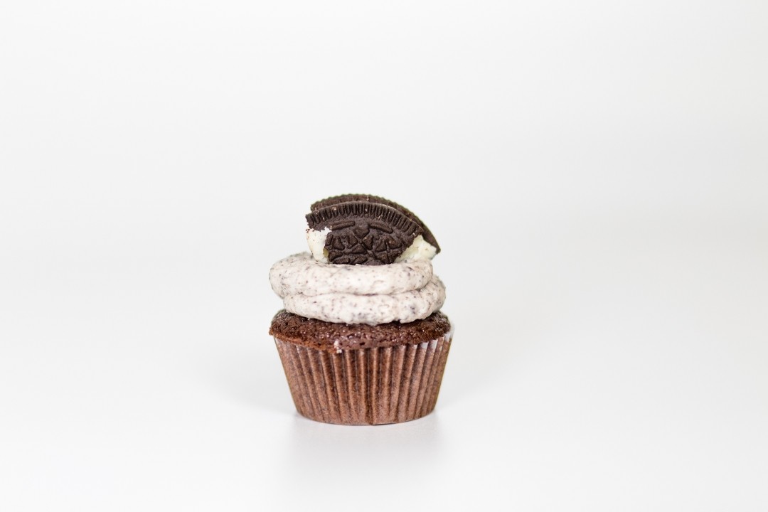 Mini Cookies n' Cream Cupcake