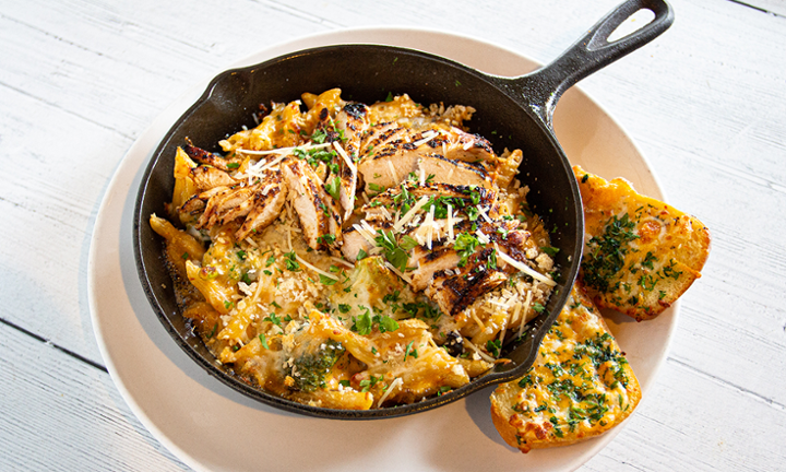 Spicy Chicken Mac & Cheese