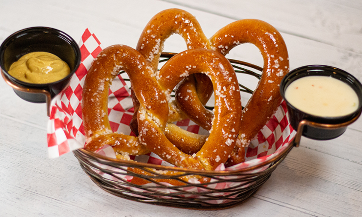 Pub Pretzels & Beer Cheese