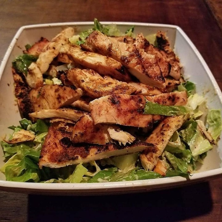 Grilled Chicken Garden Salad