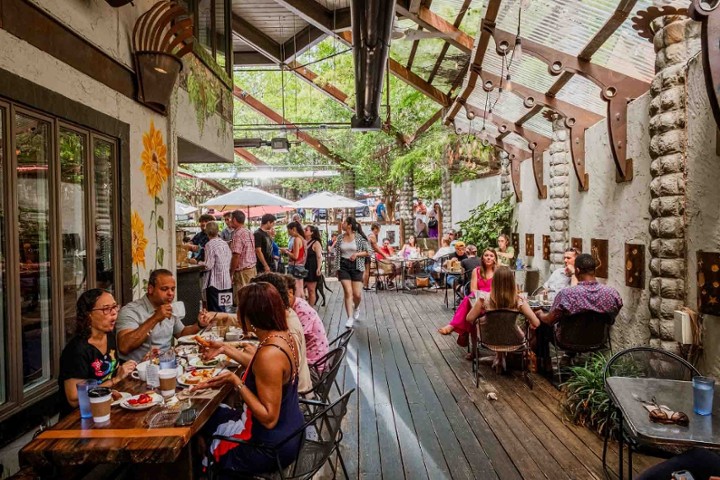 Guglhupf Restaurant Restaurant | Toast Guglhupf Restaurant Restaurant | Toast