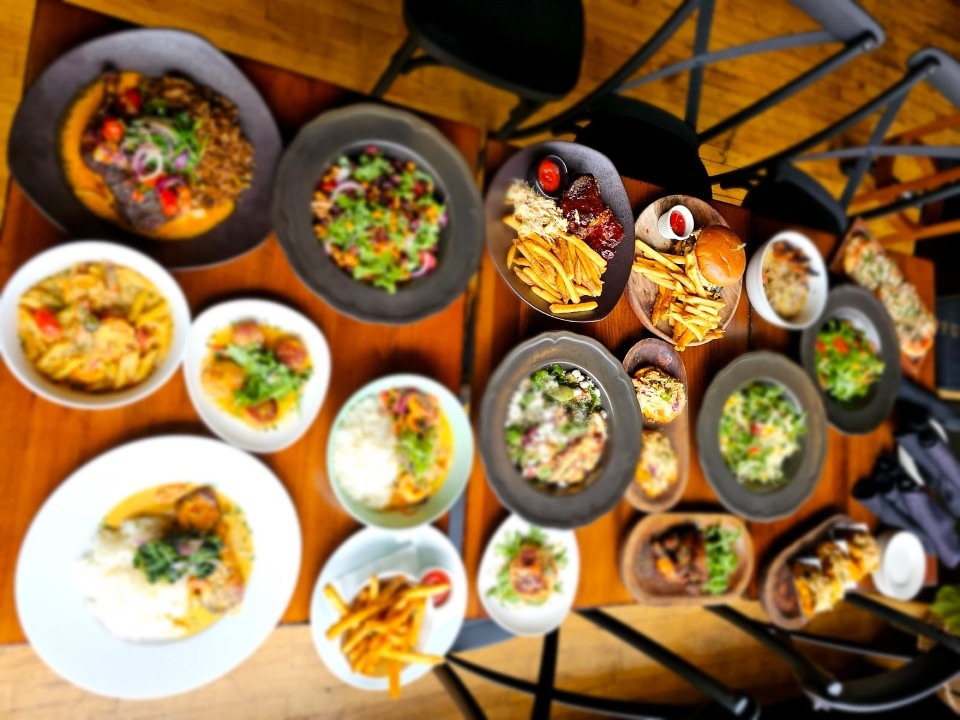 Orchid 7 Fusion Bar & Grill