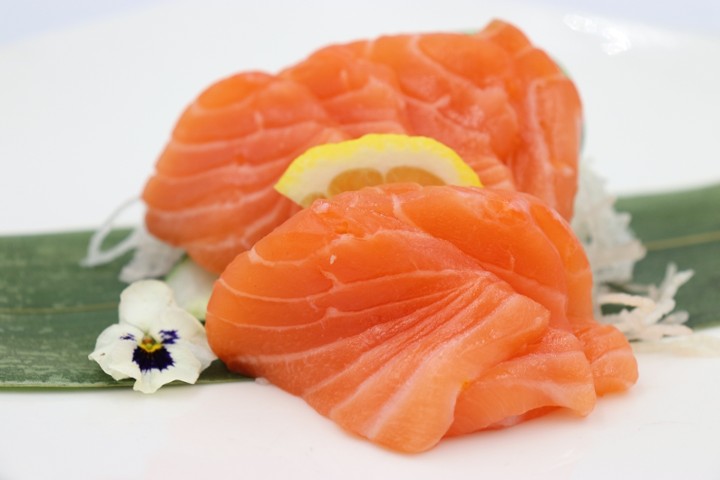 7 Piece Salmon Sashimi