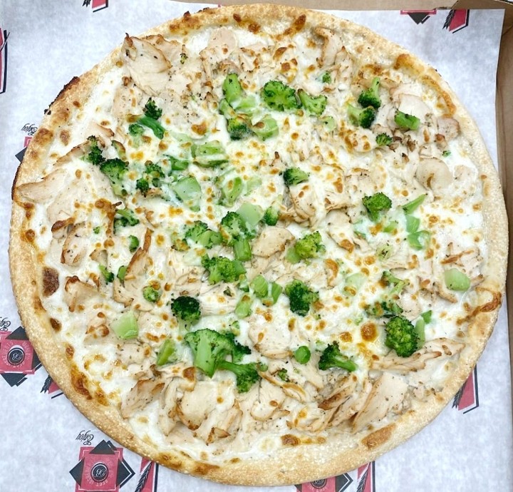 Large- Chicken Broccoli Alfredo pizza