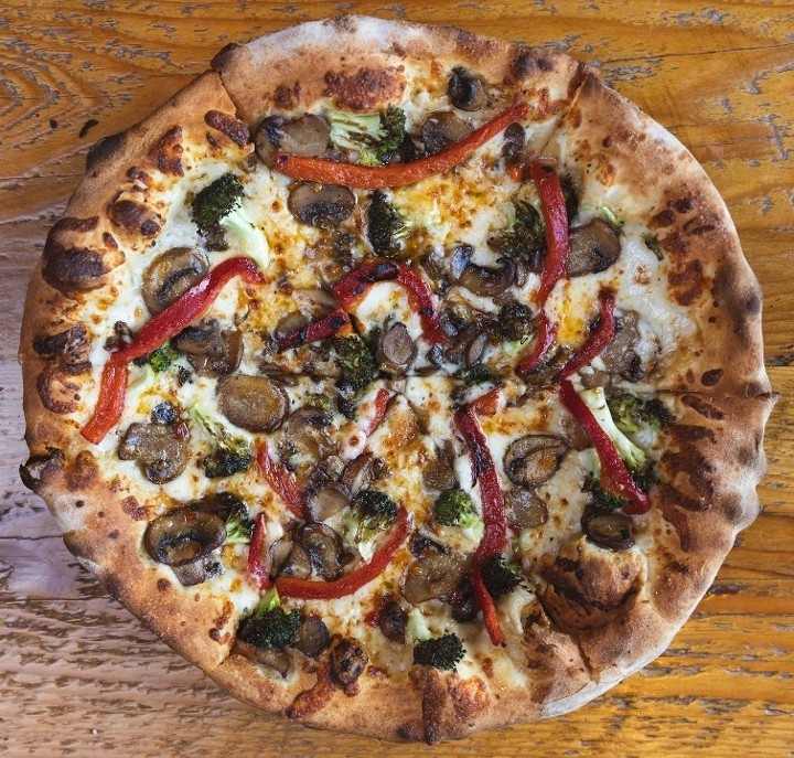SM Fresh Mushroom, Broccoli, Roasted Red Peppers, Sweet Thai Drizzle