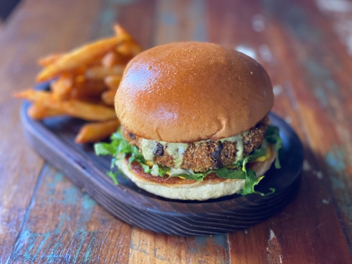 Quinoa Mushroom Burger (Vegetarian)