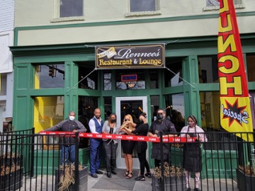 Rennee’s Restaurant & Lounge