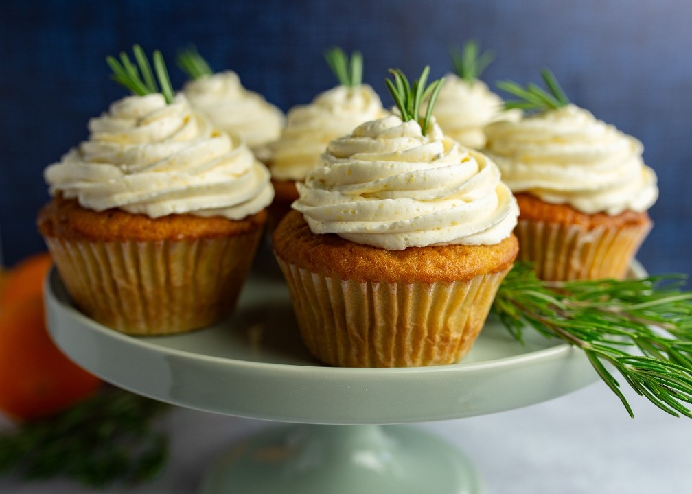 Homemade Cinnamon Iced Coffee Recipe with Orange Zest - Cupcakes and Cutlery