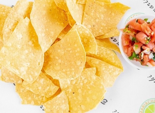 Corn Chips With Pico ( 4 oz)