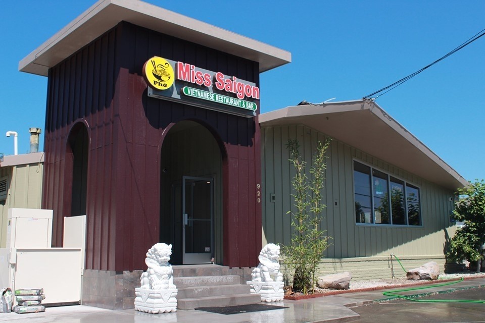 Miss Saigon Pho & Bar 920 N State St